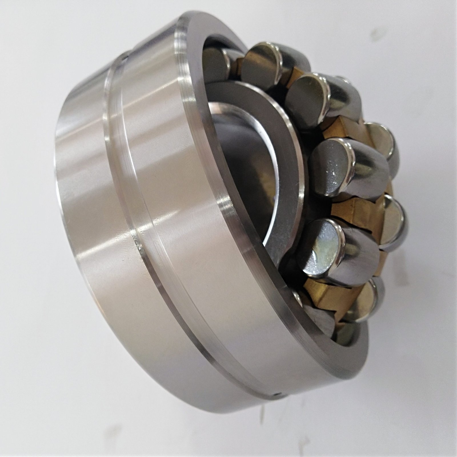 Construction Machinery Bearing Solutions for High Load Replacement - bearing selection support